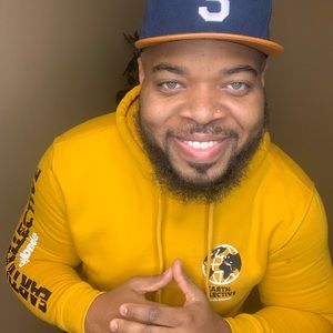 Meet your Posher, Adrian